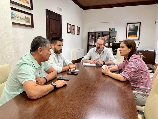 El alcalde de Peñarroya-Pueblonuevo aborda con el delegado del Gobierno andaluz proyectos de interés para el municipio