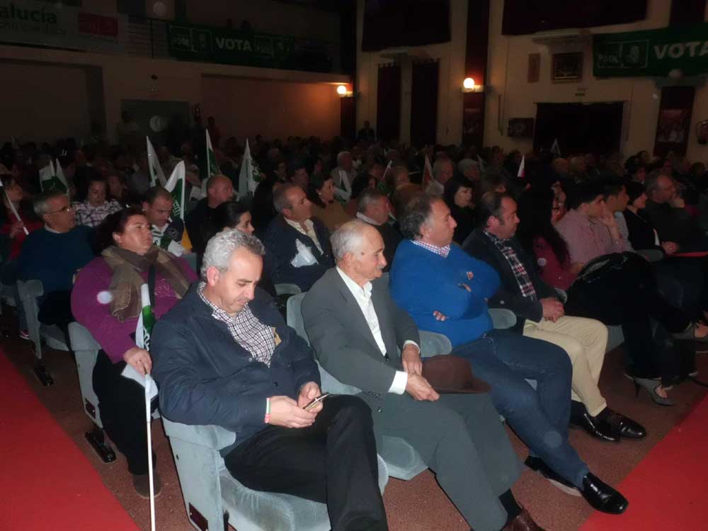 Exp�sito afirma que se presenta como candidato por �responsabilidad�