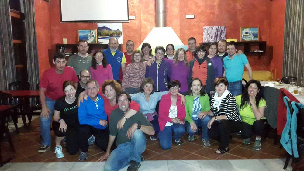 La Asociacin Ganguren MT de Galdakano visita el albergue de Espiel