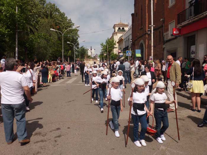 La Cruz Chiquita sale en procesi�n