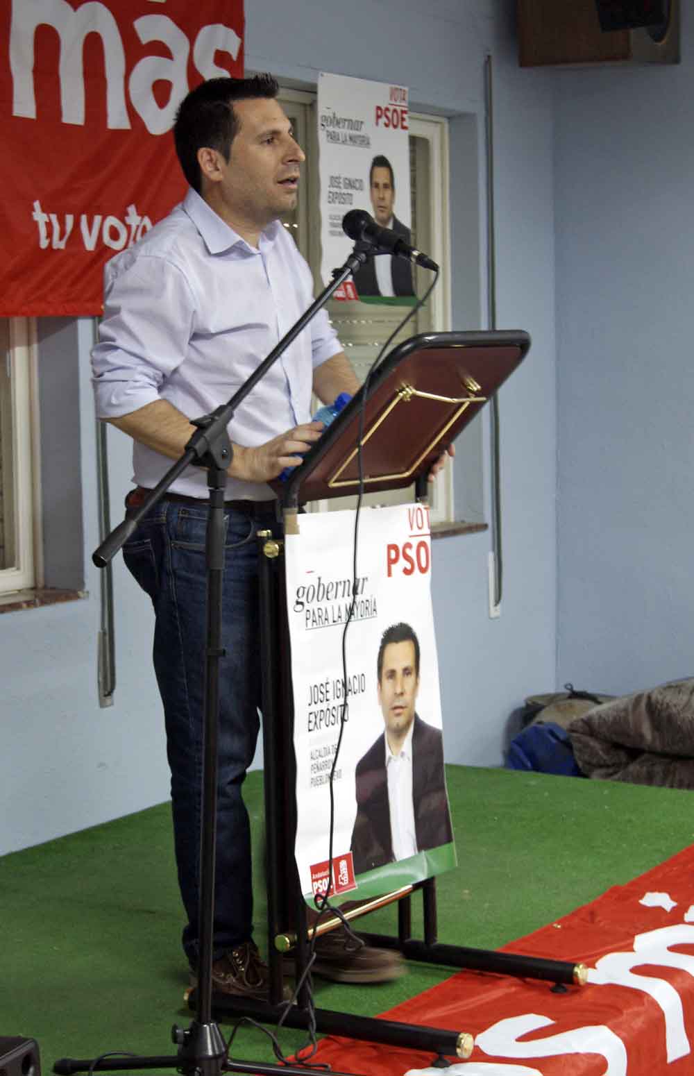 Acto en la barriada Santiago Garc�a Fuentes