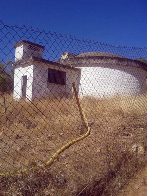 El dep�sito de la ladera del Pe��n se est� llenado con una cuba