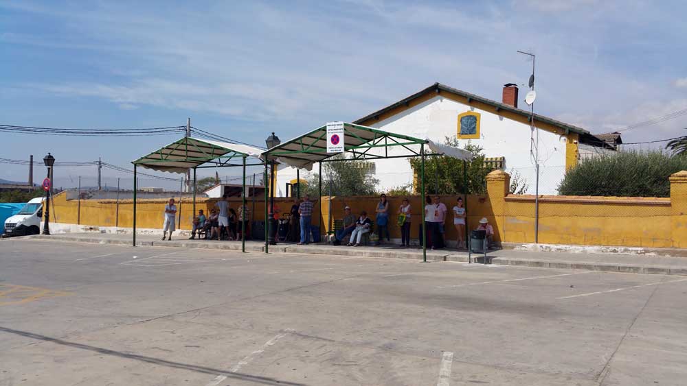La nueva parada provisional de autob�s entra en funcionamiento 