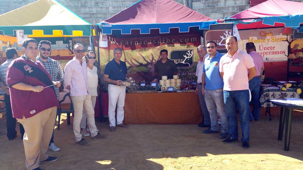 Autoridades en la Feria cinegtica 