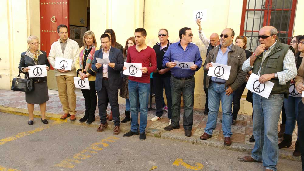 Repulsa a los atentados de Par�s