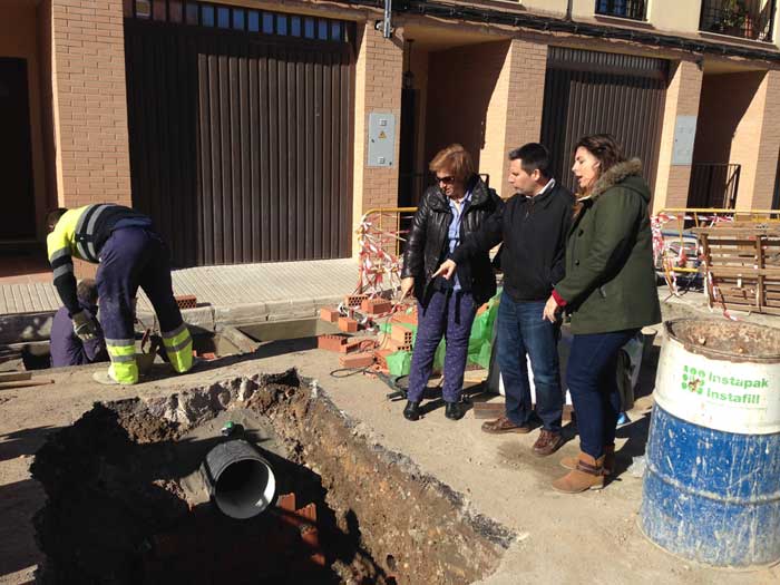 La calle Torres Quevedo ver� mejorado su alcantarillado
