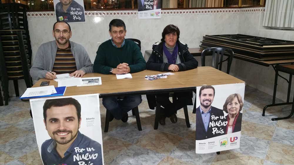 Charla coloquio con ciudadanos de Pe�arroya