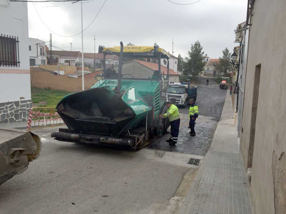  Remodelaci�n de Torres Quevedo con el asfaltado de la v�a