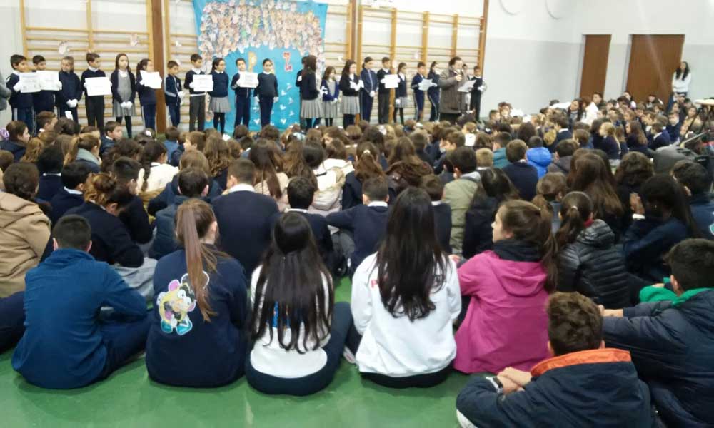 D�a de la Paz en el Colegio Presentaci�n de Mar�a