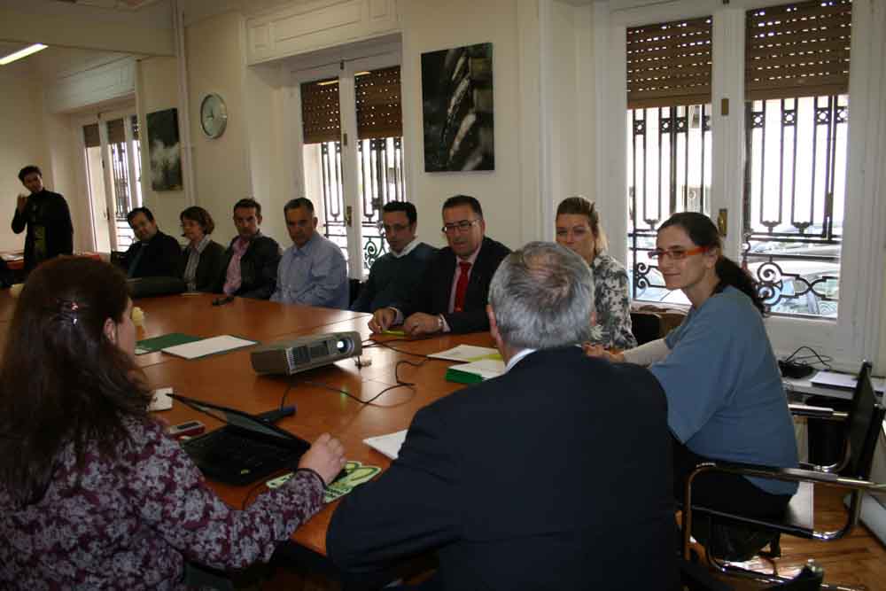 FUTUROS EMPRENDEDORES