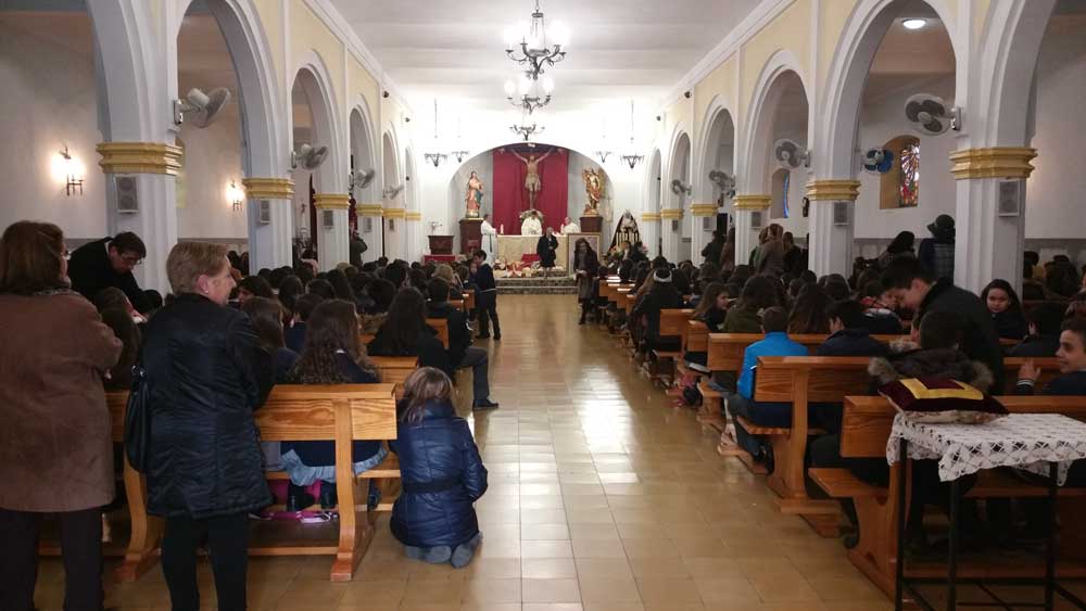 Presentaci�n de Mar�a celebra el D�a de Mar�a Rivier 