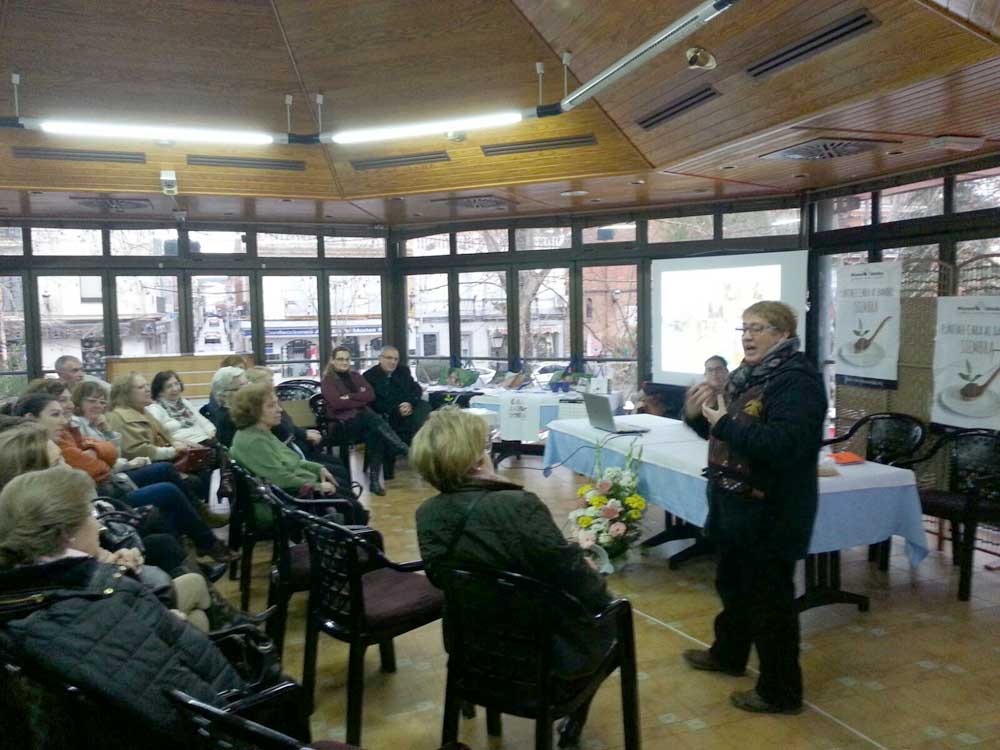 Manos Unidas organiza una merienda solidaria