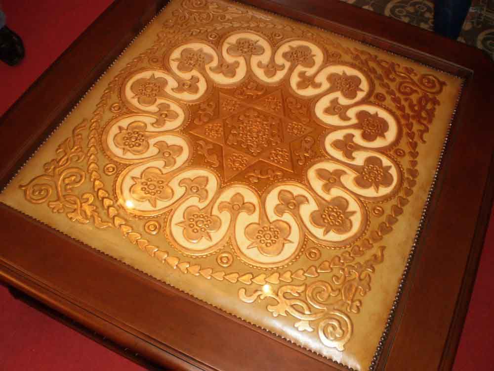 Exposición de guadamecíes