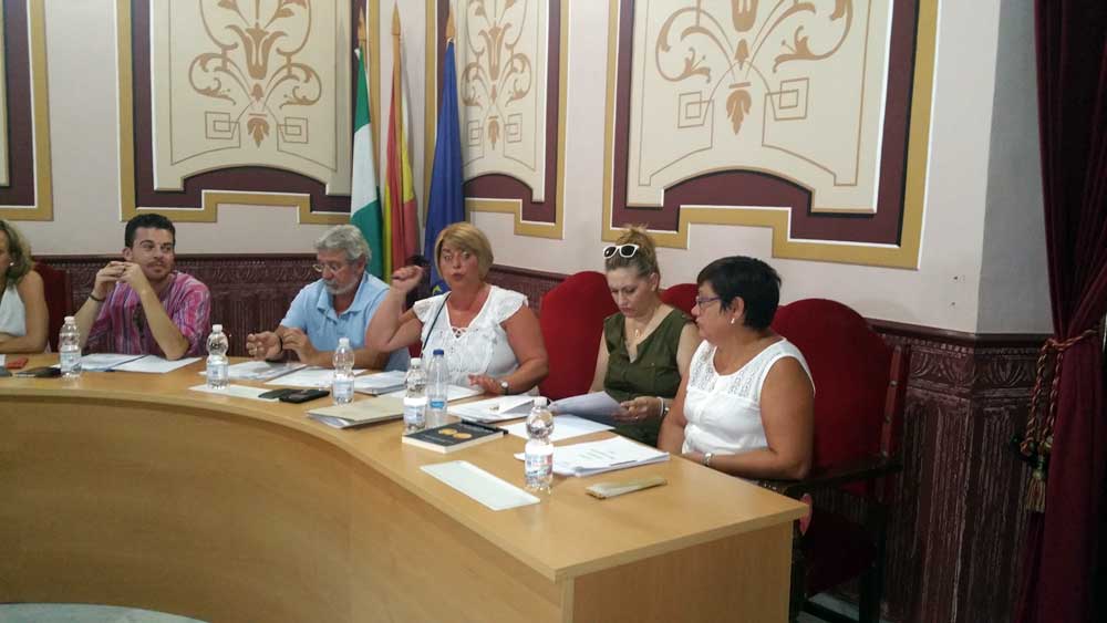 Mara del Carmen Suescum toma su acta de concejal