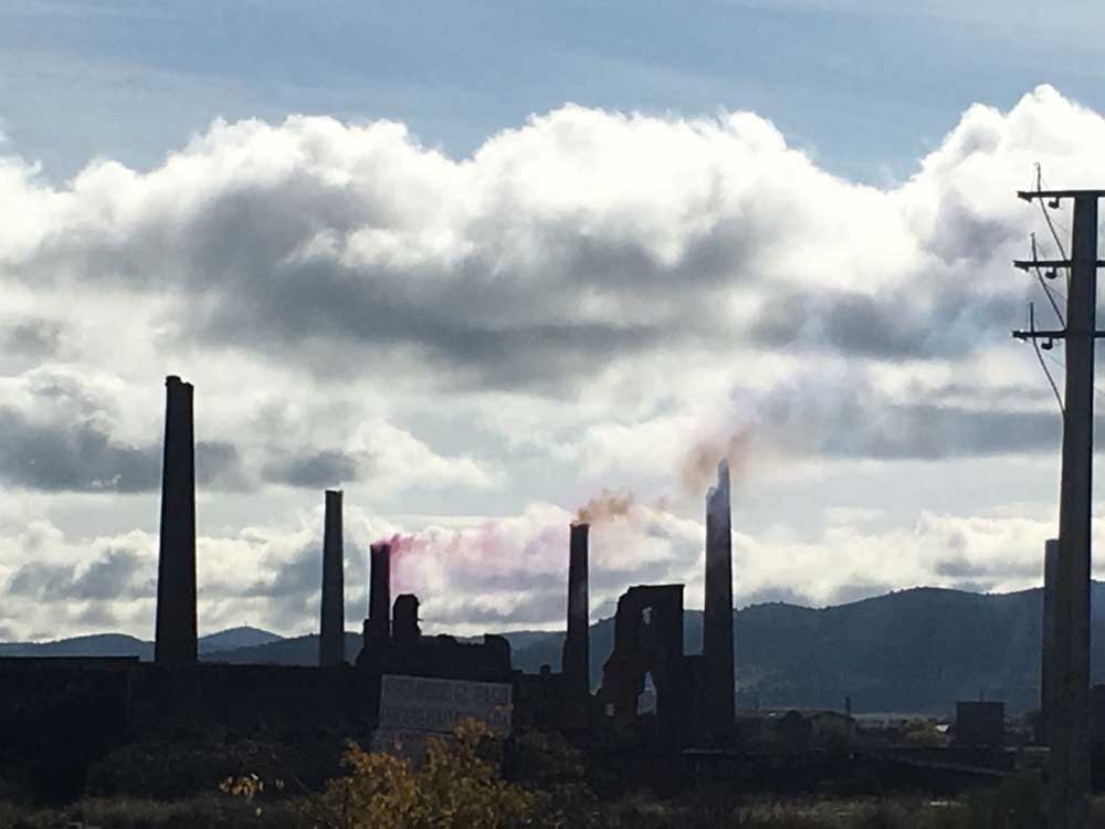 Las chimeneas de El Cerco vuelven a funcionar en su D�a