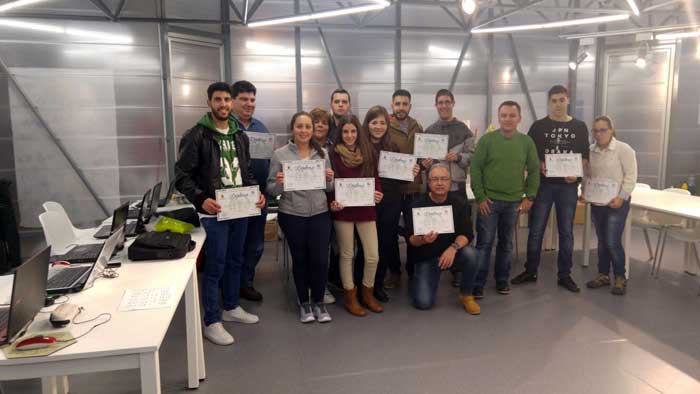 Clausura del curso Iniciaci�n al dise�o de aplicaciones m�viles