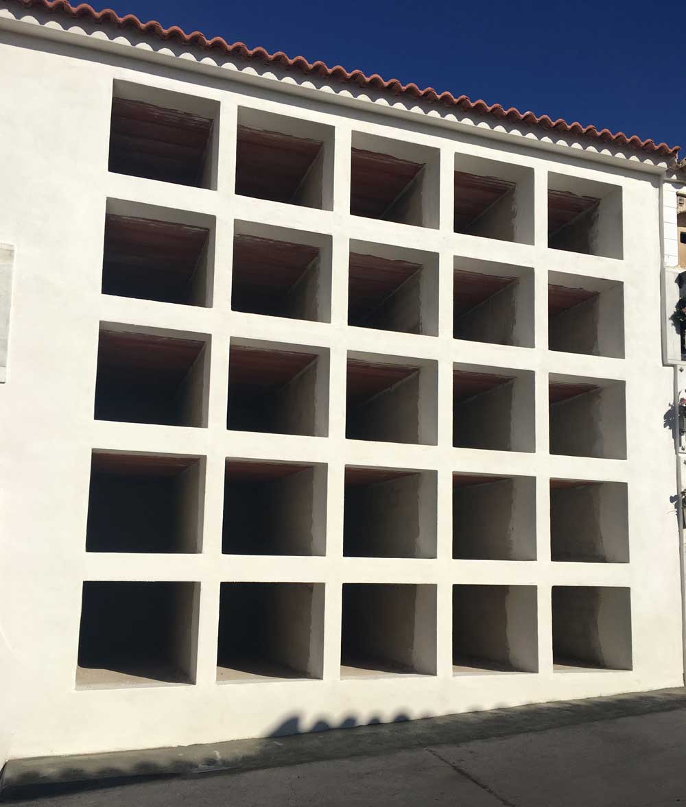 Construcci�n de 25 nichos en el cementerio de San Jorge 