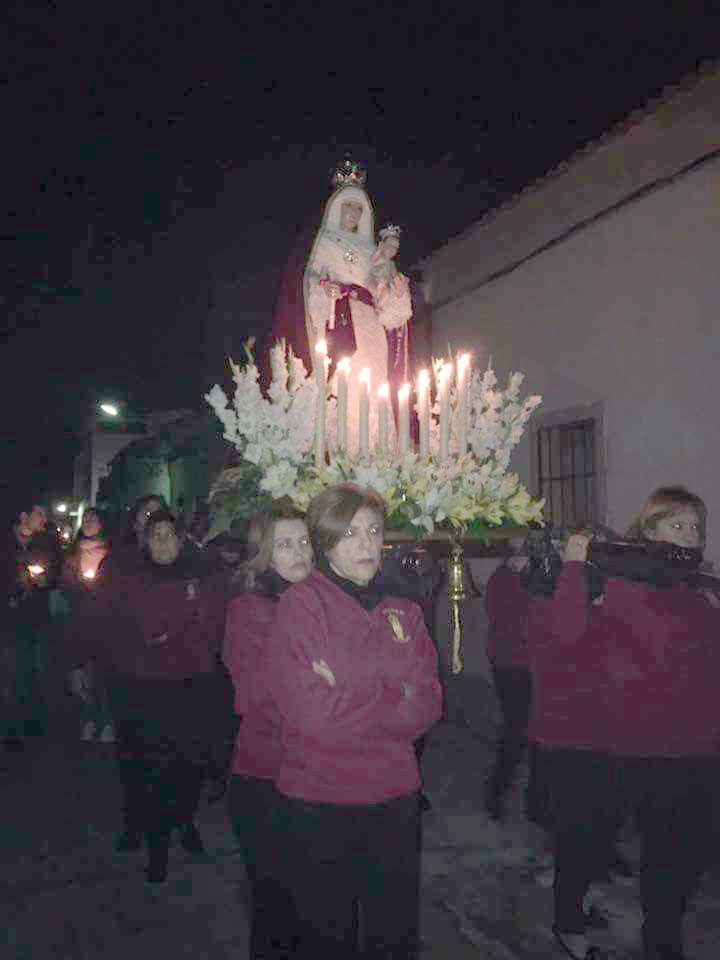 La Virgen de la Candelaria sale en procesi�n