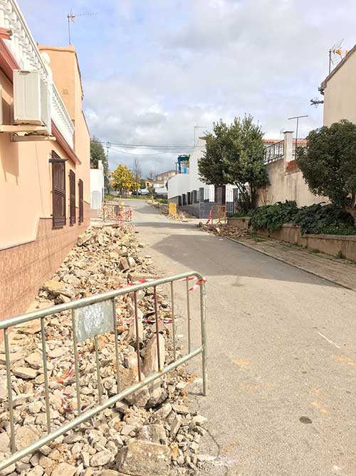 Remodelaci�n en la barriada Santiago Garc�a Fuentes 