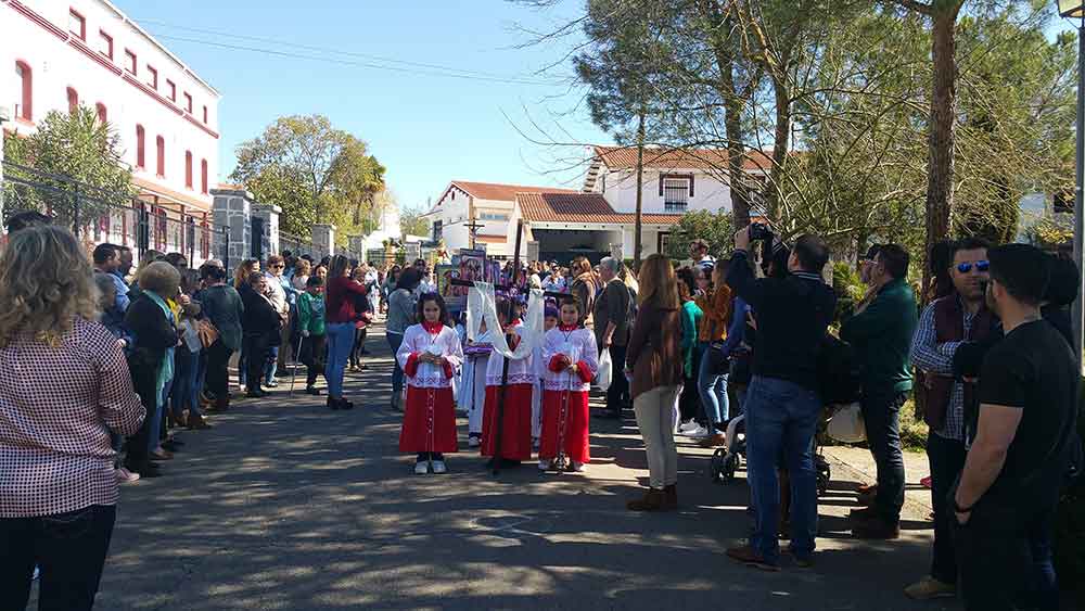 V�a Crucis de los alumnos de infantil del colegio Presentaci�n de Mar�a