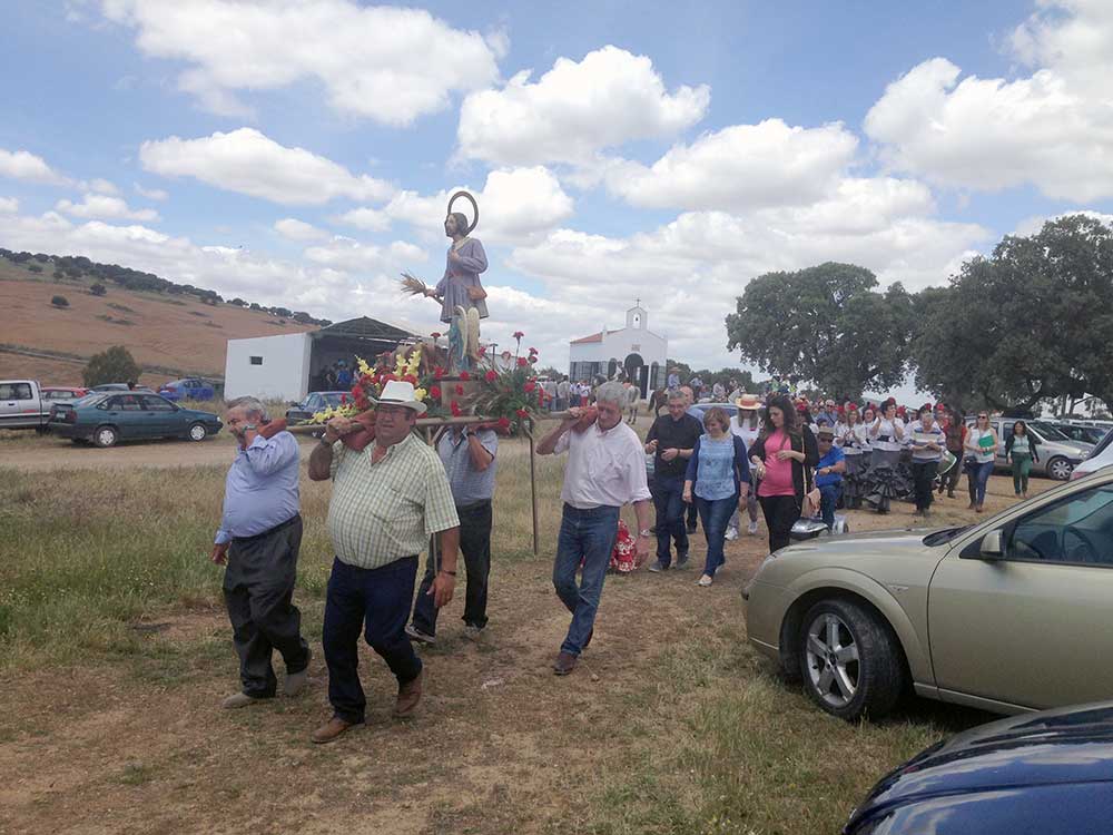 Romer�a de San Isidro en Pe�arroya Pueblonuevo