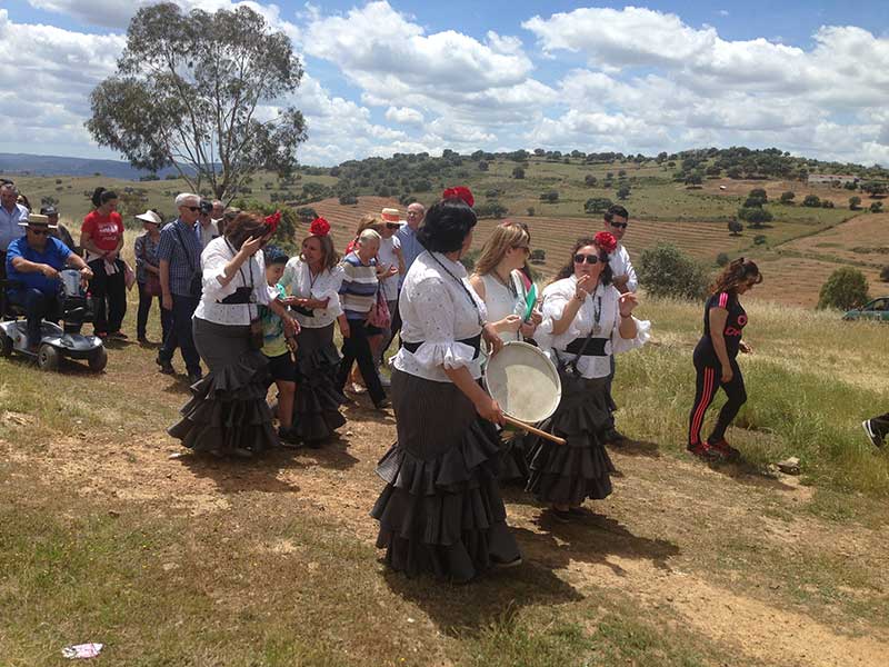 Romer�a de San Isidro en Pe�arroya Pueblonuevo