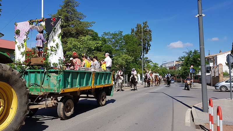 Romer�a de San Isidro en Pe�arroya Pueblonuevo
