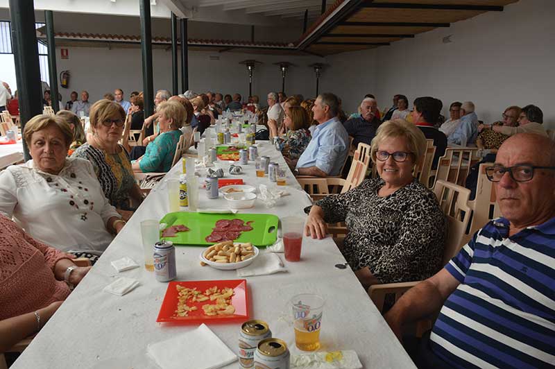 Jornada de Convivencia de la Asociaci�n de Vecinos El Pe��n