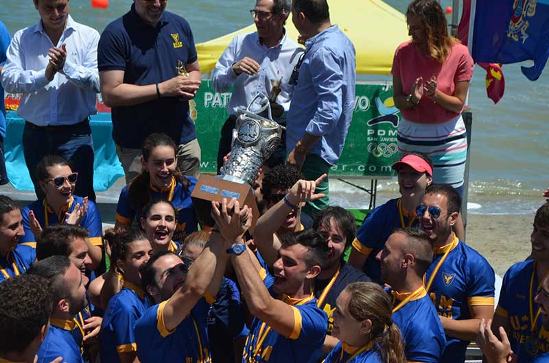 `María Victoria Doble Campeona en Piragüismo