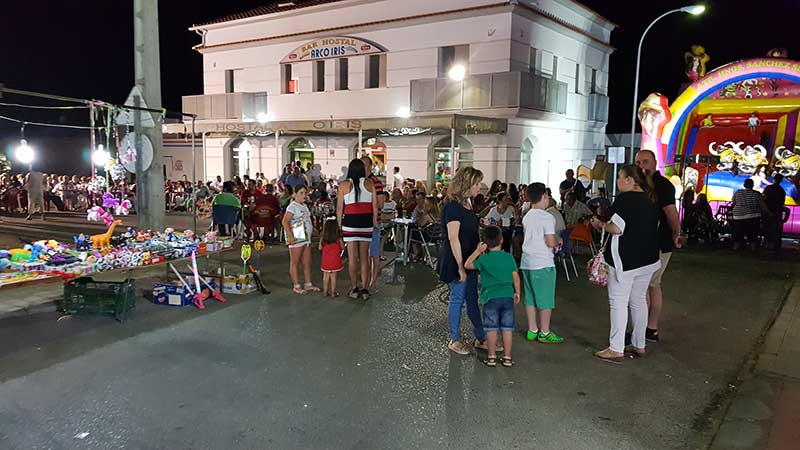 La barriada Santiago Garc�a Fuentes celebra su feria