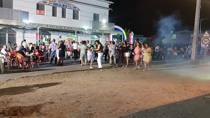 La barriada Santiago Garc�a Fuentes celebra su feria