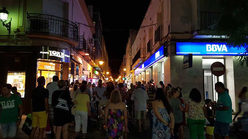 Primera edici�n de la shopping night