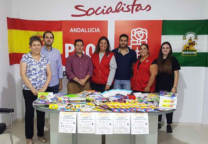 Material escolar recolectado en la campa�a solidaria