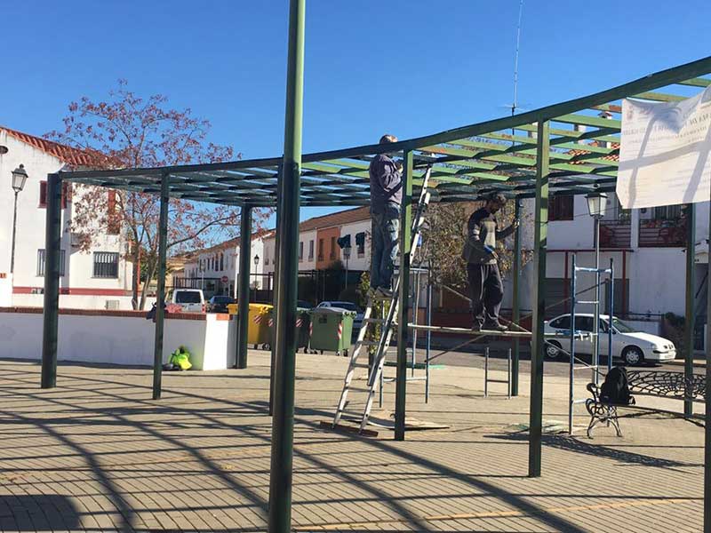  Trabajos de adecentamiento de la Plaza de la Ecolog�a