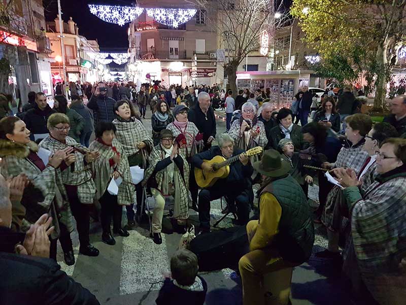 Pe�arroya celebra la segunda edici�n de la Noche de la Luz
