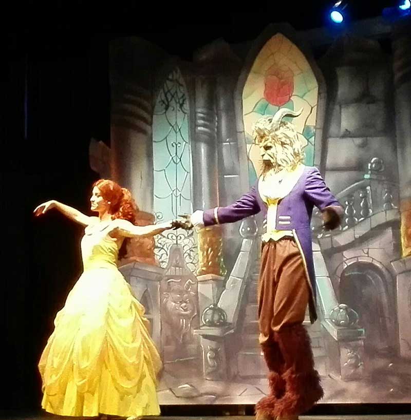 Valle de cuentos volvi a llenar el Teatro Municipal en Fuente Obejuna