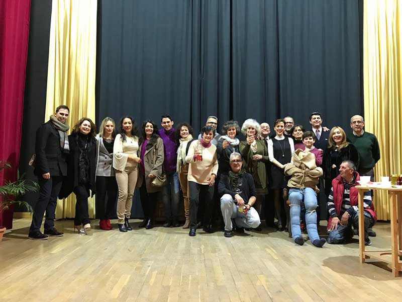 Con lleno absoluto y por una causa solidaria