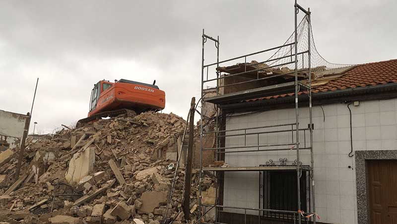 Derribo viviendas municipales de la calle Alfonso XII