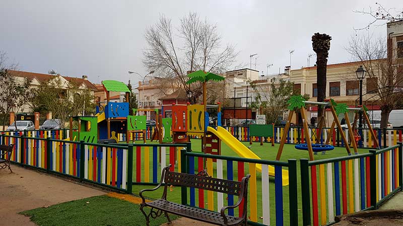 Parque infantil en Sta. B�rbara