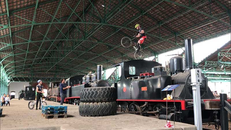 Espectacular exhibici�n de �Trial Bike� de Carlos Marcado