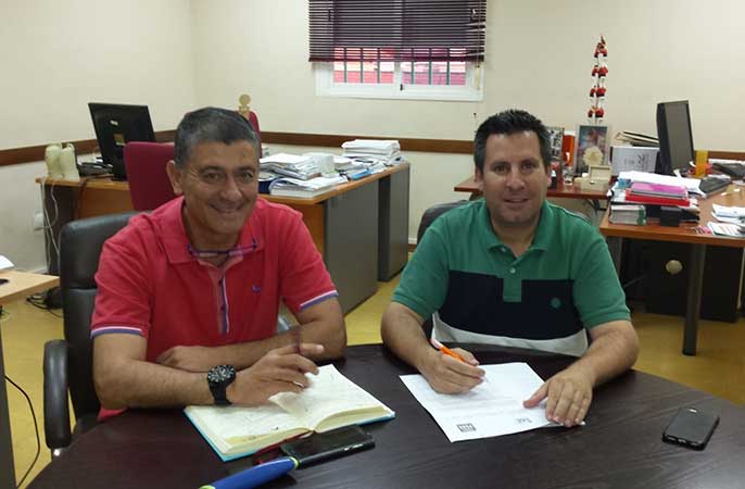 PSOE e IU acuerdan mantener el acuerdo de gobierno