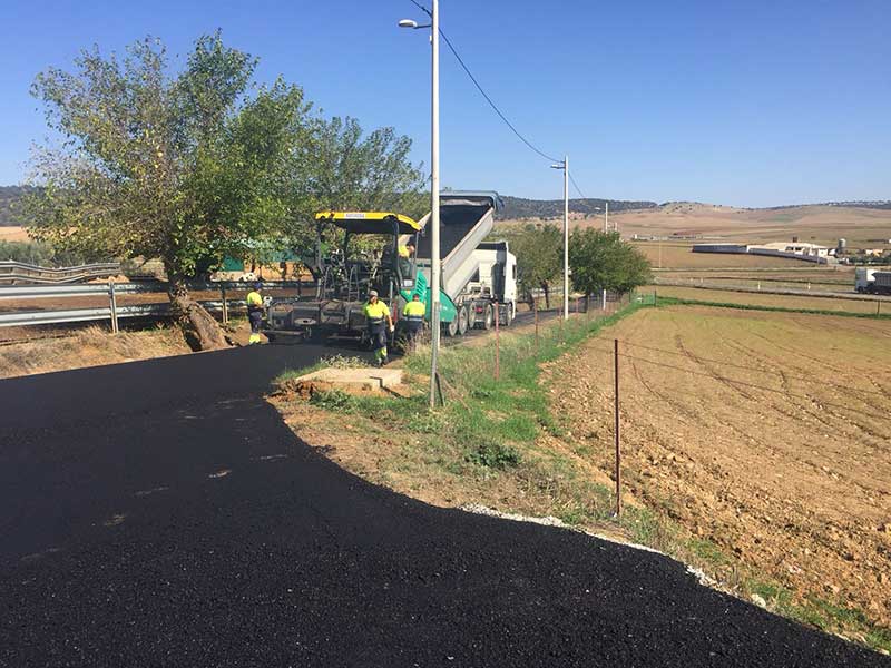 Carretera del cementerio de Nuestra Se�ora del Rosario