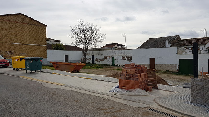 El Ayuntamiento habilitar� dos zonas de aparcamientos 