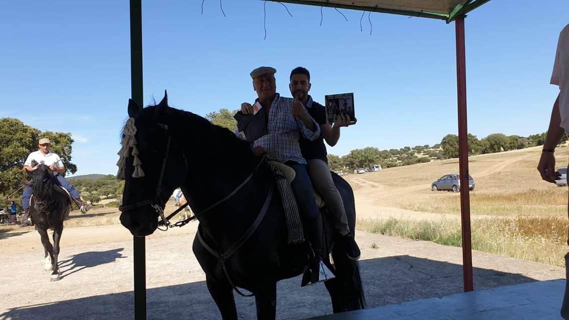 Romer�a de San Isidro en Pe�arroya Pueblonuevo