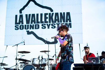 M�sica gratuita en nuestras plazas por cortes�a de A Pico y Pala