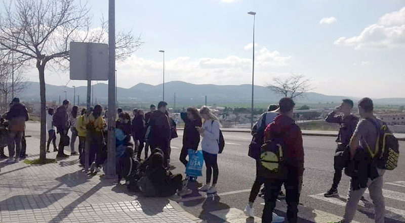 Denuncian mal estado de los autobuses de transporte