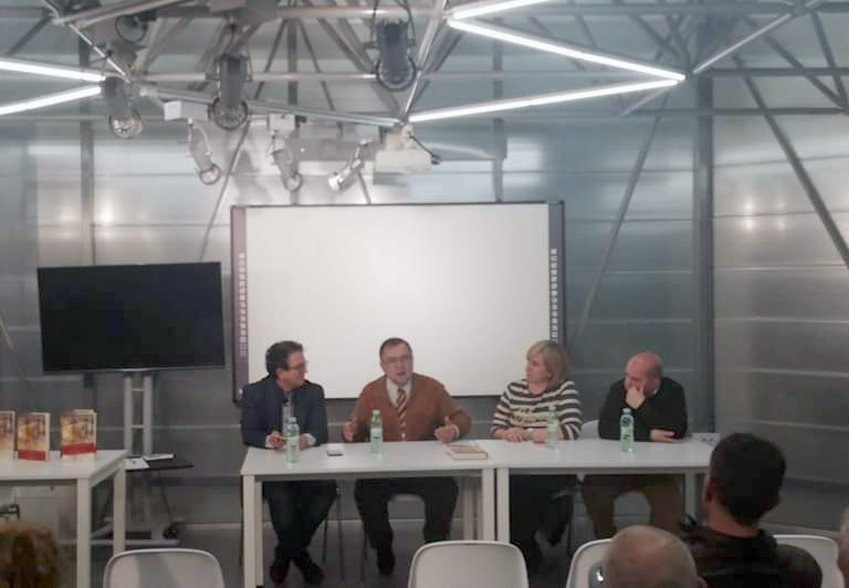 José Calvo presenta en Peñarroya-Pueblonuevo “La ruta infinita”