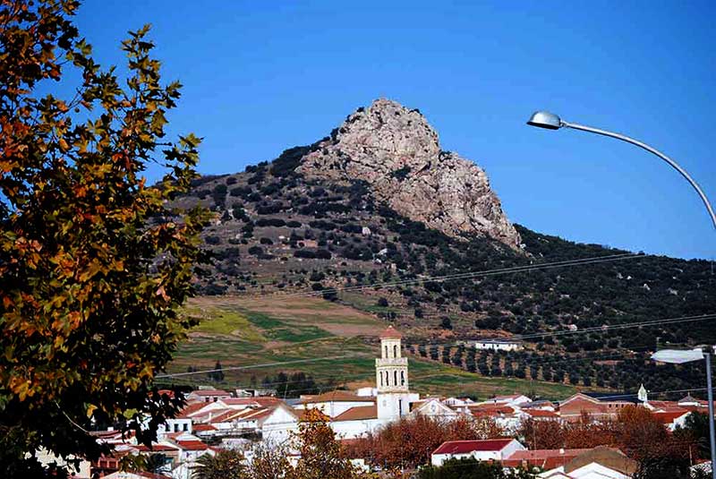 Cierra el comercio no esencial y la hosteler�a de Pe�arroya