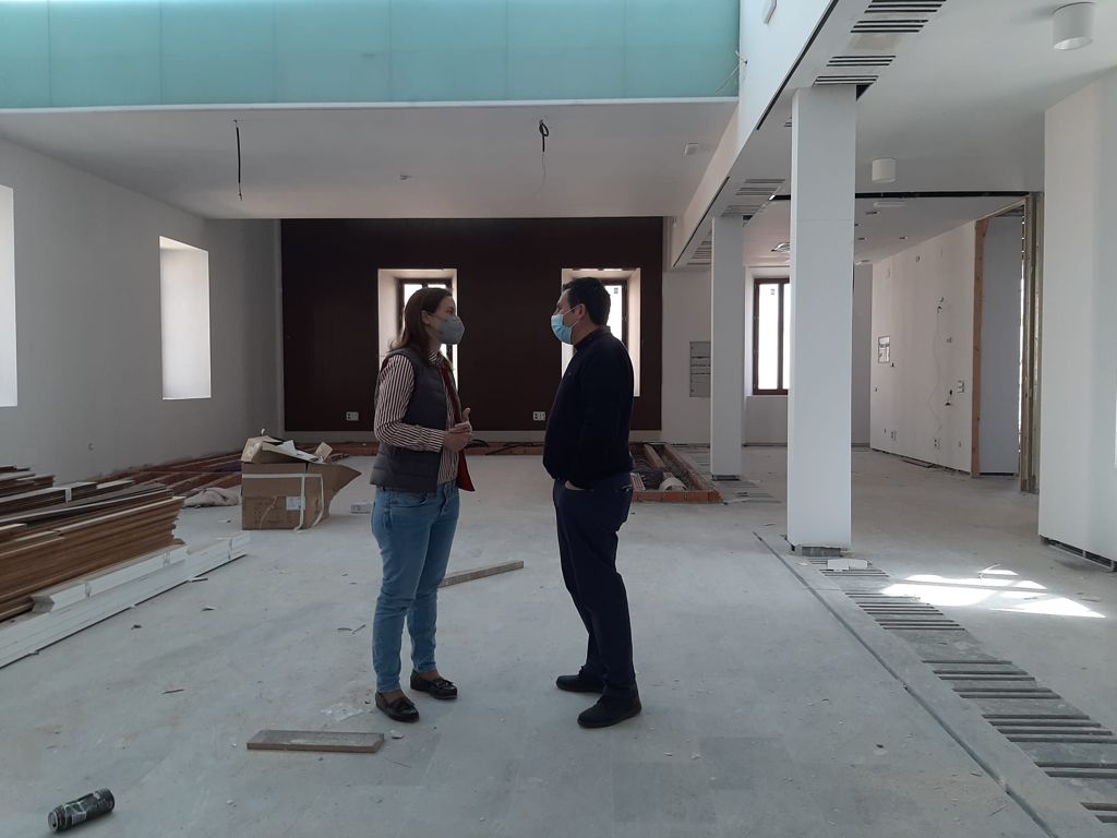 Obras de la rehabilitaci�n del Ayuntamiento de Pe�arroya