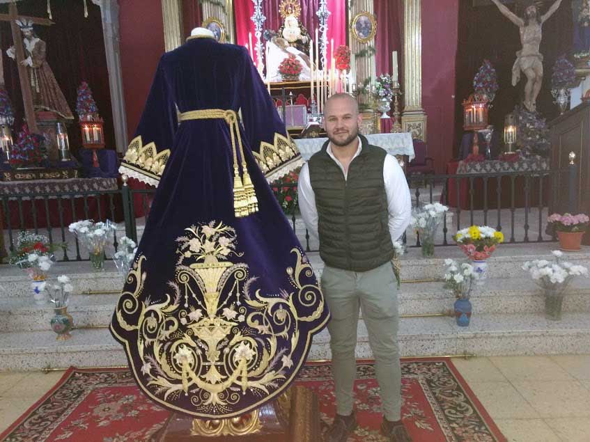 T�nica del Nazareno y Juan P�rez Ure�a